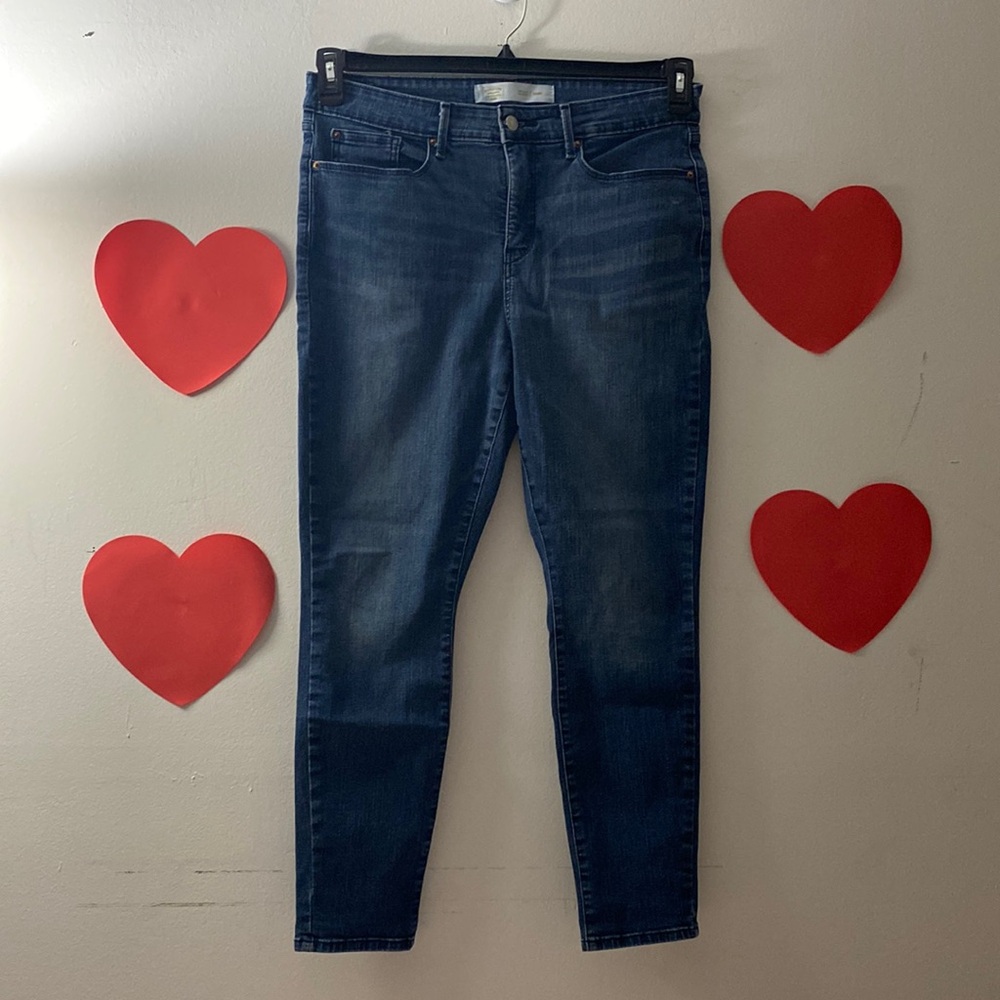 Signature Levi Strauss Gold | Totally Shaping Skinny Jean